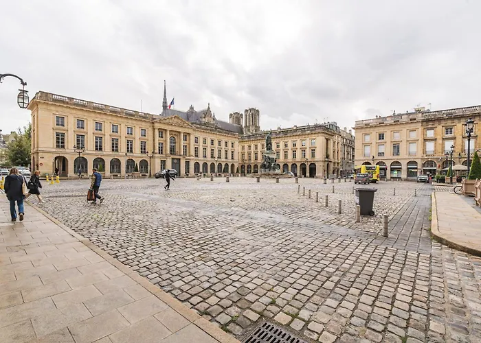 Le Royal - Cathedral - Center